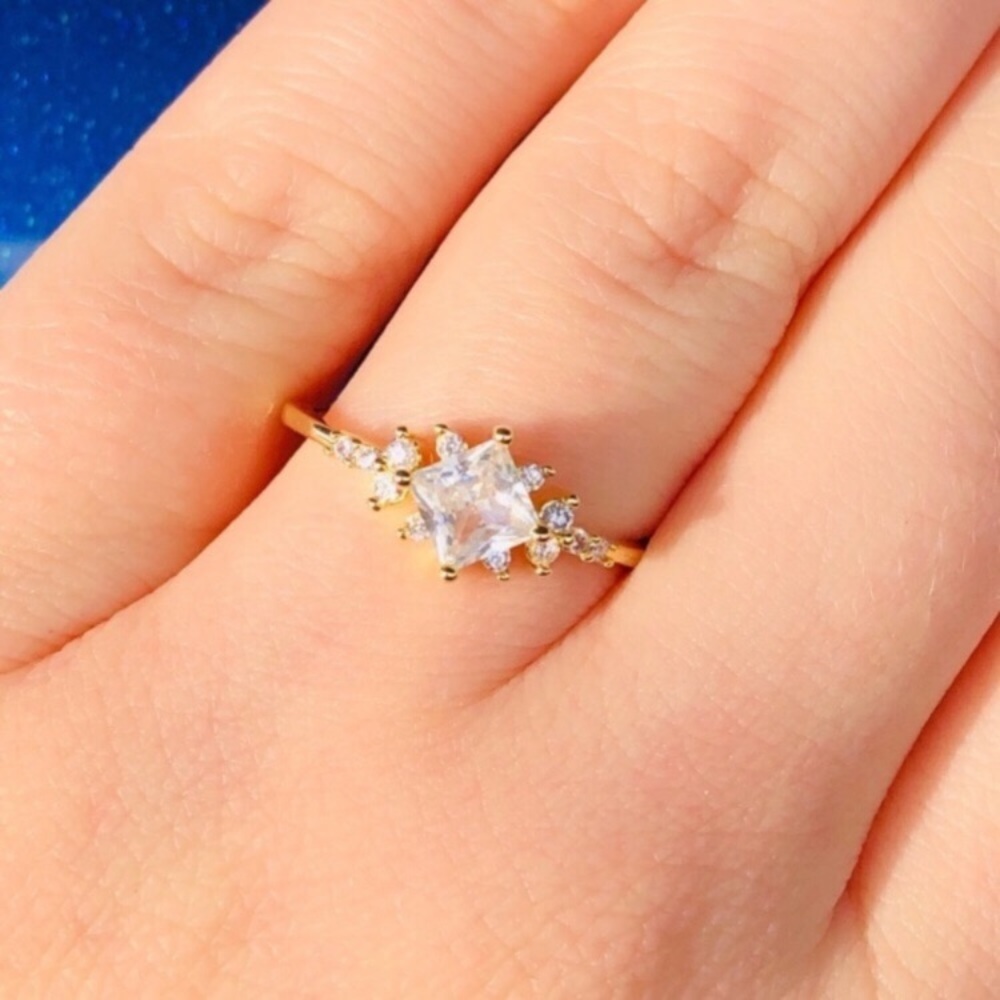 18K Gold filled white sapphire ring - Picture 4 of 4
